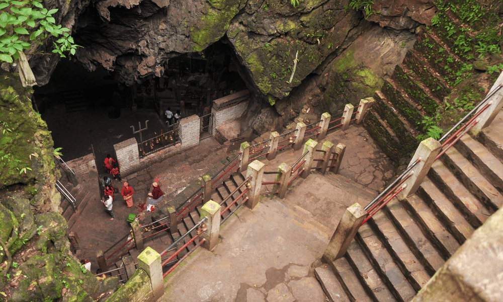 Halesi Cave Image